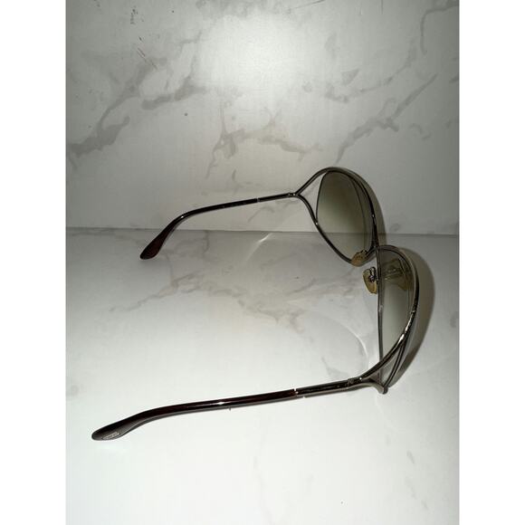 Tom Ford Sunglasses - Excellent Condition with Case and Box - Picture 4 of 4